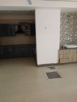 Furnished Amenities in 3 BHK Independent House at Sector 22 – for Rent