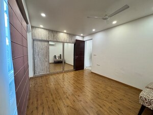 5 BHK Apartment For Rent in Rajapushpa Green Dale, Tellapur