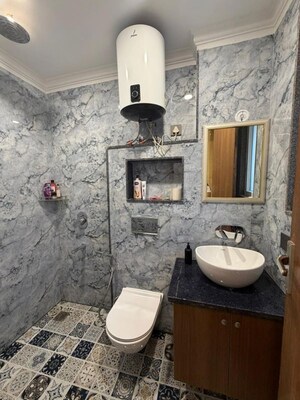 Bathroom in 1 RK Builder Floor at Sector 57 – for Rent