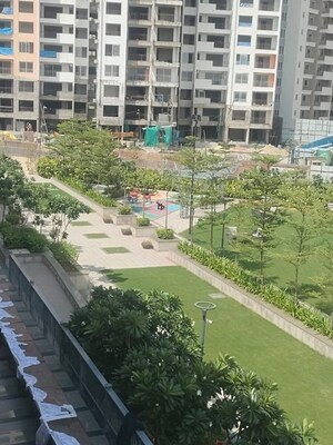  Plot For Sale in BPTP Amstoria, Sector 102