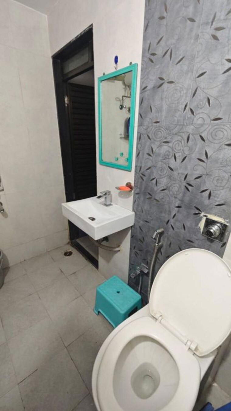 Bathroom, kamdhenu-pride 2 Bedroom 1300 Sq.Ft. Apartment In Kharghar Navi Mumbai 10568717