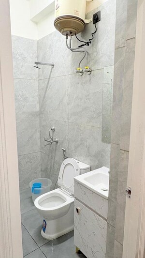 Bathroom in 1 RK Builder Floor at Sector 52 – for Rent