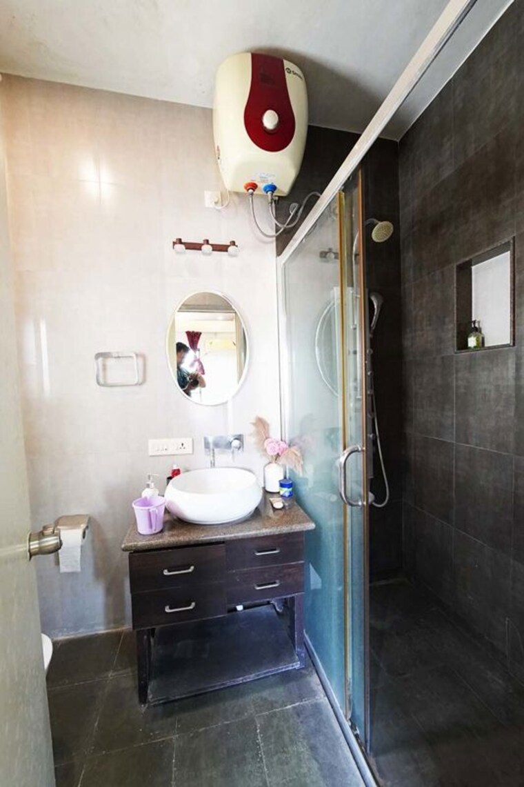 Bathroom, undri 3 Bedroom 1755 Sq.Ft. Independent House In Undri Pune 10568735