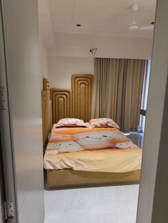 3 BHK + Extra Room,Store Room Apartment For Sale in Usman Pura