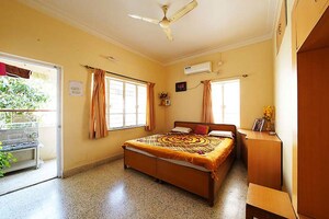 Bedroom in 6+ BHK Independent House at Dhankawadi – for Sale