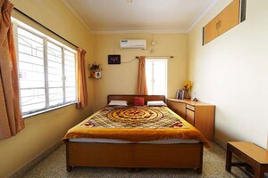 Bedroom in 6+ BHK Independent House at Dhankawadi – for Sale