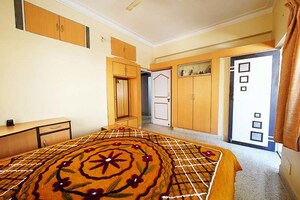 Bedroom in 6+ BHK Independent House at Dhankawadi – for Sale