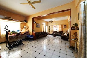 Parking in 6+ BHK Independent House at Dhankawadi – for Sale