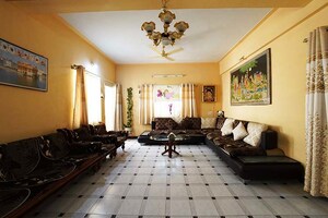 Parking in 6+ BHK Independent House at Dhankawadi – for Sale