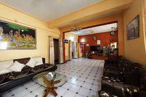 Bedroom in 6+ BHK Independent House at Dhankawadi – for Sale