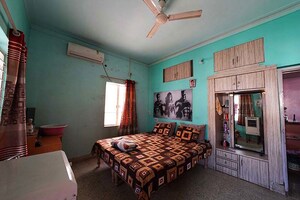 Bedroom in 6+ BHK Independent House at Dhankawadi – for Sale