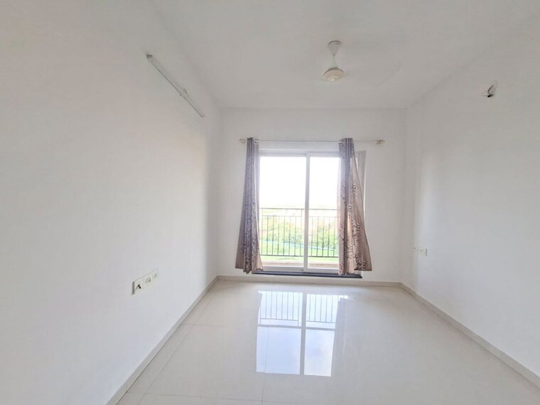 Master Bedroom, rustomjee-azziano-wing-e 2 Bedroom 848 Sq.Ft. Apartment In Thane West Thane 10568764