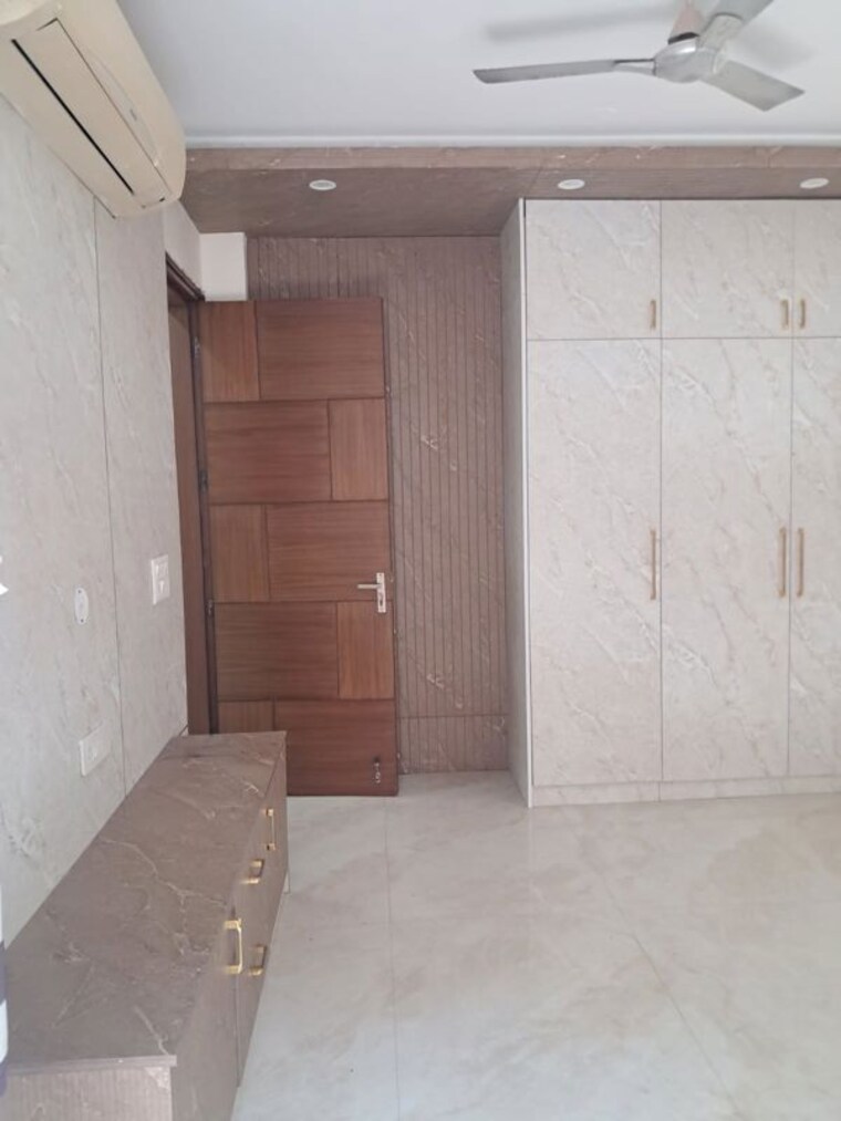 Room, umang-winter-hills 2 Bedroom 1342 Sq.Ft. Apartment In Sector 77 Gurgaon 10568769