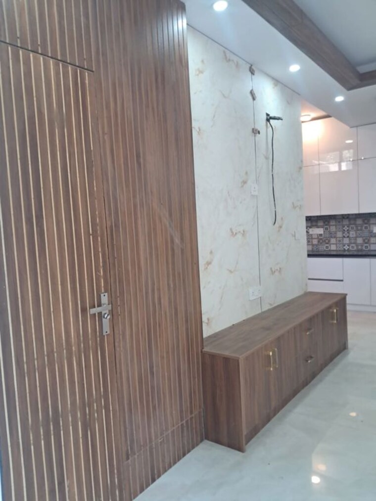 Bathroom, umang-winter-hills 2 Bedroom 1342 Sq.Ft. Apartment In Sector 77 Gurgaon 10568769