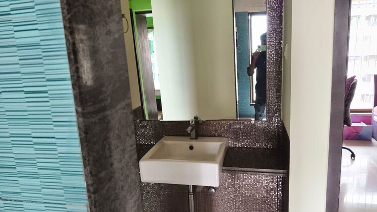 Bathroom, tharwani-rosewood-heights 3 Bedroom 1500 Sq.Ft. Apartment In Kharghar Sector 10 Navi Mumbai 10568805