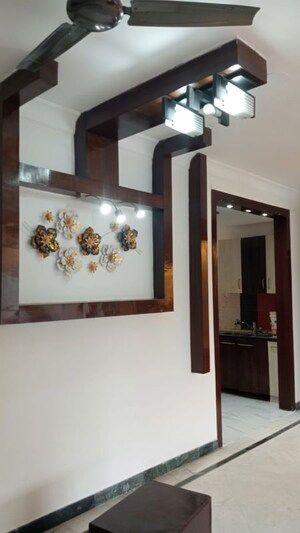 Room in 3 BHK Builder Floor at Uppal Southend, Sector 49 – for Rent