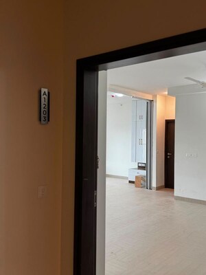 Room in 2 BHK Apartment at Sobha Dream Gardens, Thanisandra Main Road – for Rent
