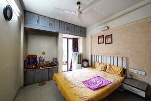 Bedroom in 3 BHK Apartment at Hadapsar – for Sale