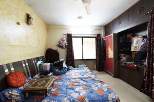 Bedroom in 3 BHK Apartment at Hadapsar – for Sale