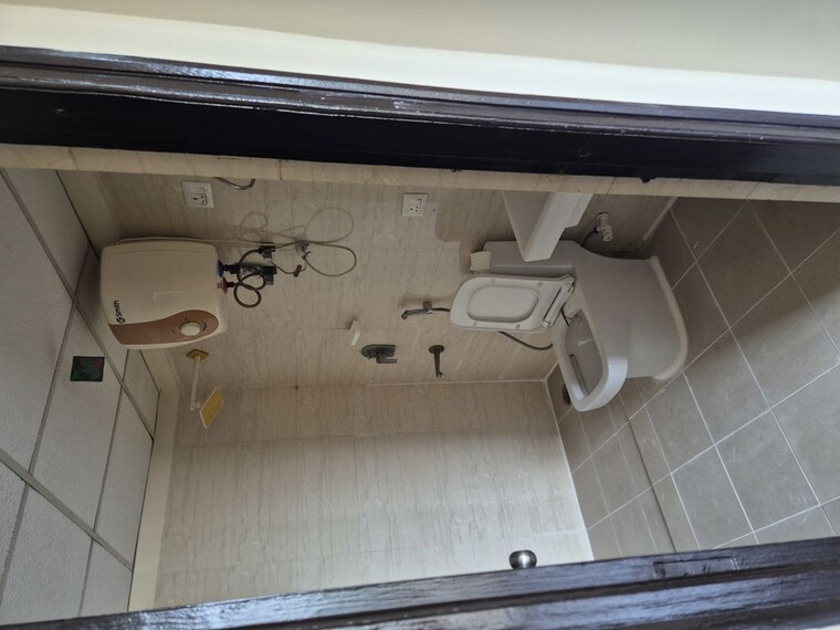 Balcony, sethi-max-royale 2.5 Bedroom 1105 Sq.Ft. Apartment In Sector 76 Noida 10568855