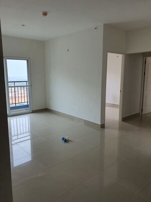 Room in 1 BHK Apartment at Prestige Finsbury Park Regent, Bagaluru – for Rent