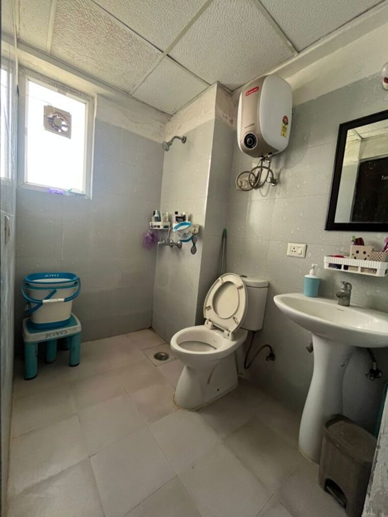 Attached Bathroom, rudra-palace-heights 3 Bedroom 1405 Sq.Ft. Apartment In Sector 1 Greater Noida Greater Noida 10568900