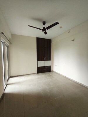 Room in 3 BHK Apartment at Rudra Palace Heights, Sector 1 Greater Noida – for Sale