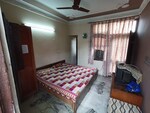 1 Rk  + Store Room 500 Sq.Ft. Builder Floor in Sector 10