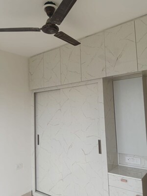 Room in 2 BHK Apartment at Signature Global Prime, Sector 63a – for Rent