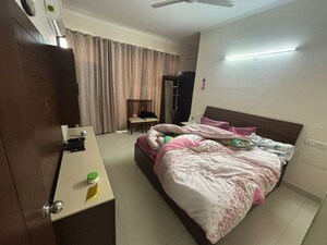 Bedroom in 3 BHK Builder Floor at Sector 8 – for Rent