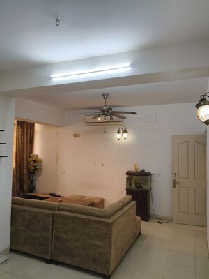 Furnished Amenities in 2.5 BHK Apartment at Shree Vardhman Mantra, Sector 67 – for Rent