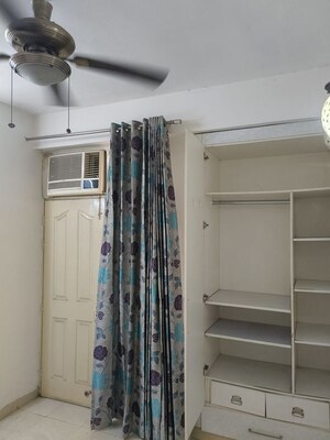 Building Lobby in 2.5 BHK Apartment at Shree Vardhman Mantra, Sector 67 – for Rent