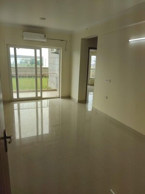 Room in 2 BHK Apartment at Pareena Micasa, Sector 68 – for Sale