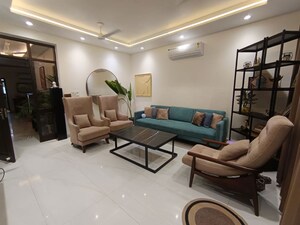2.5 BHK Builder Floor For Rent in Smart World Orchard, Sector 61
