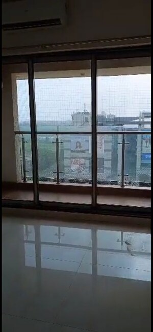 Room in 3 BHK Apartment at Chirag Bhagat Grandeur, Malad West – for Rent