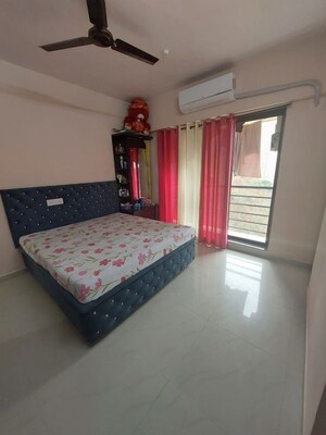 Bedroom in 2 BHK Apartment at Divyam Heights, Andheri West – for Rent
