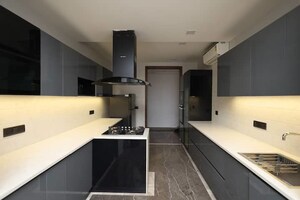 Kitchen in 2.5 BHK Builder Floor at Smart World Orchard, Sector 61 – for Rent