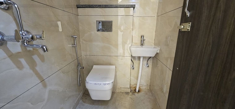 Bathroom, sindhuja-greens 3 Bedroom 1800 Sq.Ft. Villa In Sector 10 Greater Noida Greater Noida 10569002