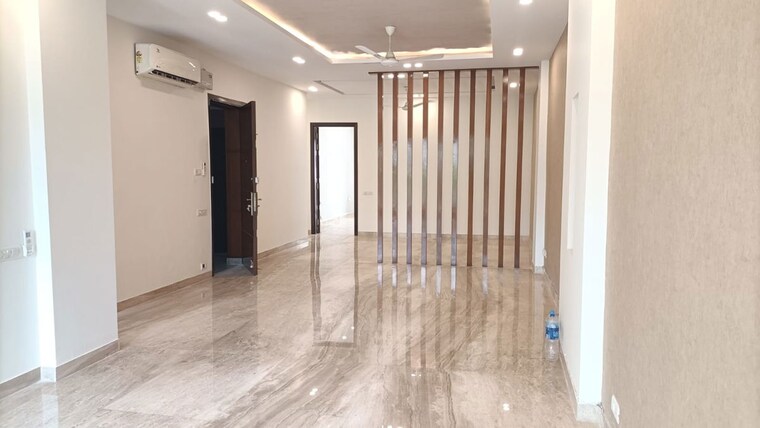 undefined, dlf phase ii 3 Bedroom 2300 Sq.Ft. Builder Floor In Dlf Phase ii Gurgaon 10569007