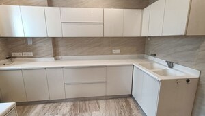 Kitchen in 3 BHK Builder Floor at Dlf Phase ii – for Rent