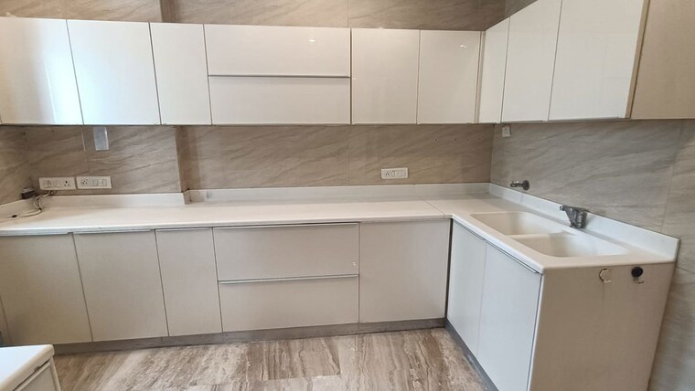 Kitchen, dlf phase ii 3 Bedroom 2300 Sq.Ft. Builder Floor In Dlf Phase ii Gurgaon 10569007