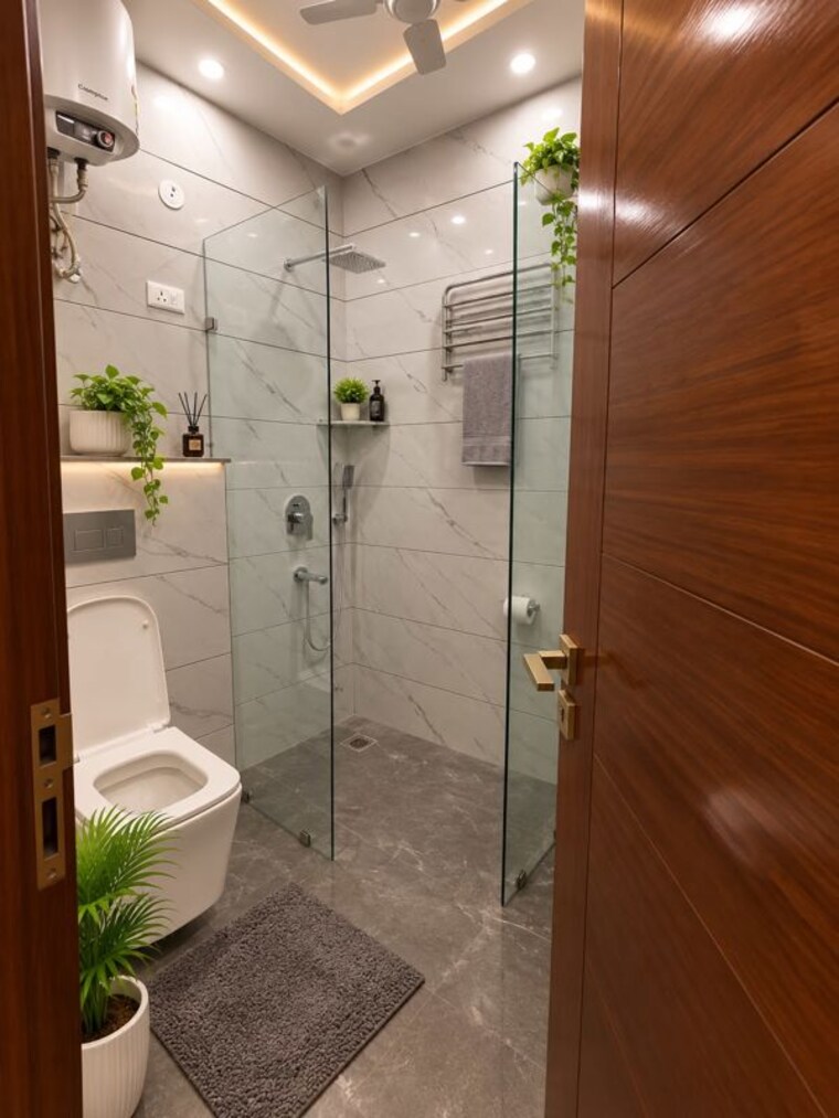 Bathroom, tulip-violet 3 Bedroom 1578 Sq.Ft. Apartment In Sector 69 Gurgaon 10569006
