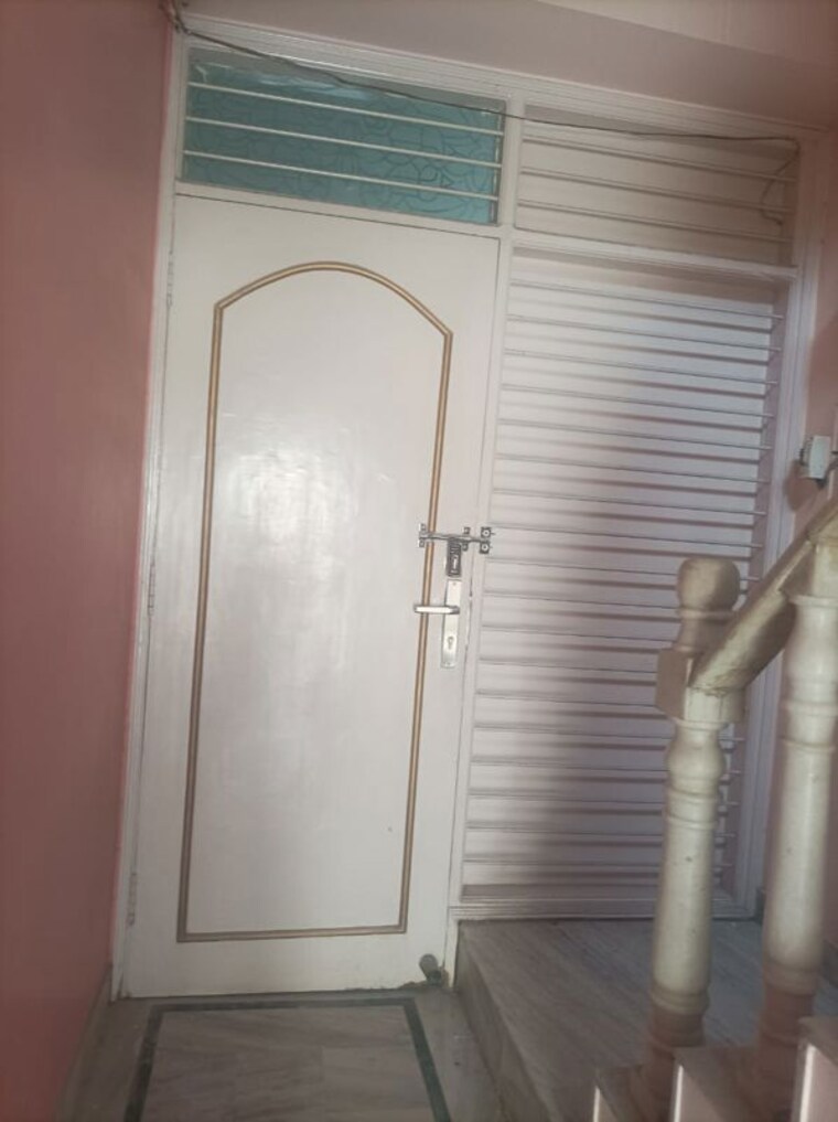 undefined, dlf phase iv 3 Bedroom 260 Sq.Yd. Builder Floor In Dlf Phase iv Gurgaon 10569018