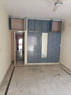 3 BHK + Store Room Builder Floor For Rent in DLF Phase IV