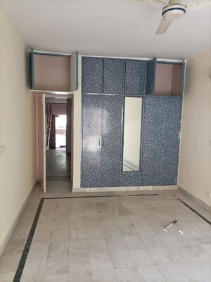 3 BHK Builder Floor For Rent in Dlf Phase iv