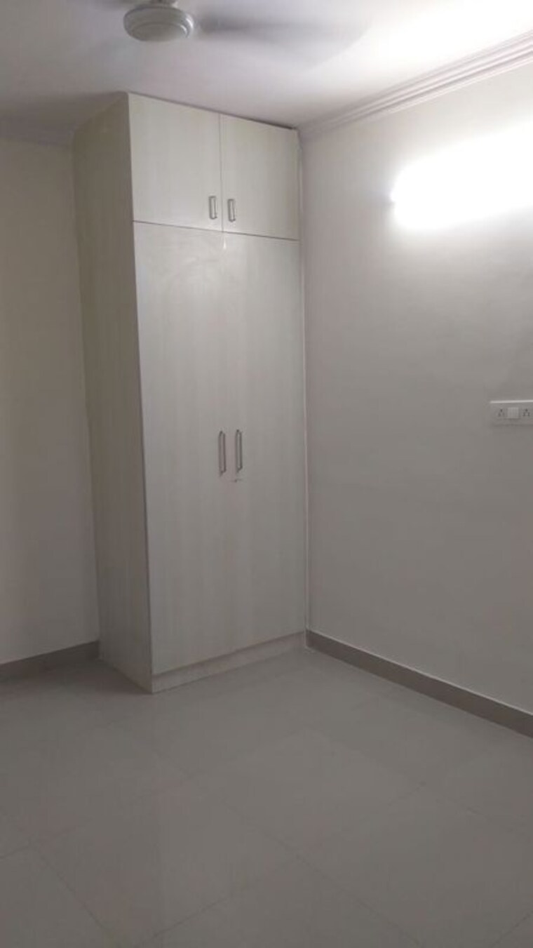 Room, south extension i 1 Bedroom 450 Sq.Ft. Builder Floor In South Extension I Delhi 10322258