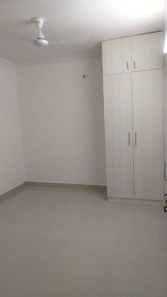 1 BHK Builder Floor For Rent in South Extension I