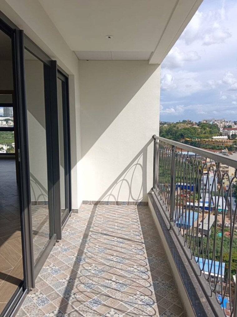Balcony, sobha-royal-crest 3.5 Bedroom 1994 Sq.Ft. Apartment In Banashankari Bangalore 10569013