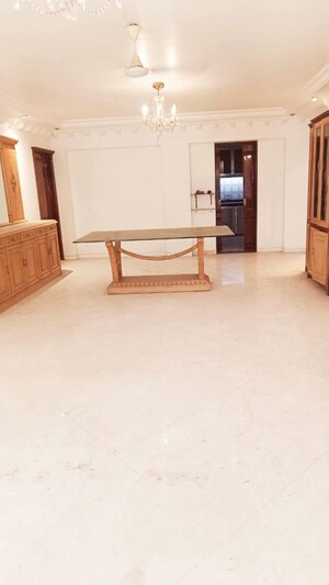 4 BHK Apartment For Sale in Colaba