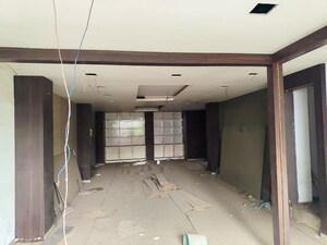   Shop at Mp Nagar – for Sale